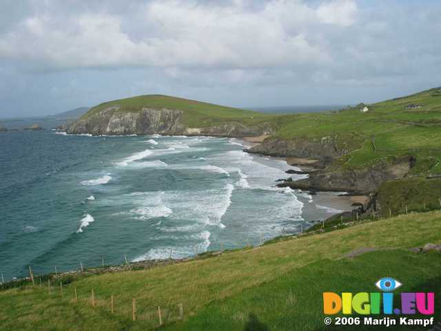 19579 Beach at Slea Head